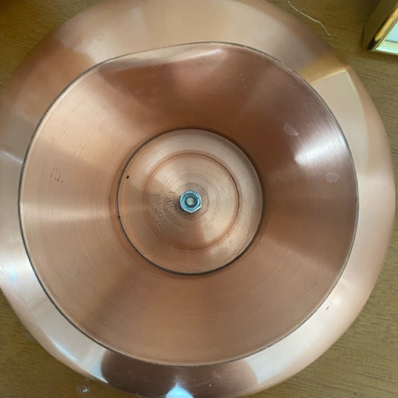 Vintage Copper Bowl by Fantasy Copperware and Wrought  (made in Canada) - Picture 7 of 8